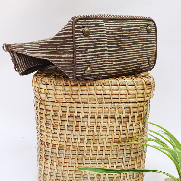 natural and artistic